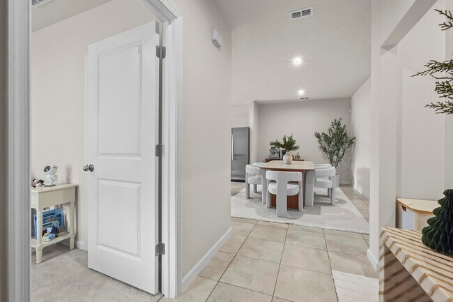 Photo - 309 Raspberry Rd