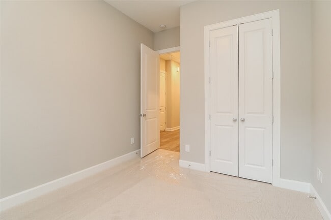 Photo - 5107 Royal Heath Dr