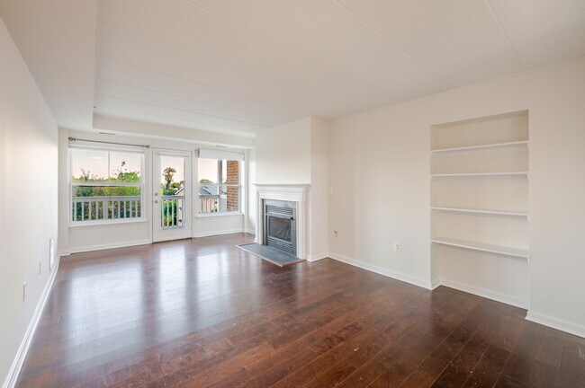 Photo - 2605 Douglass Pl SE Unit 302