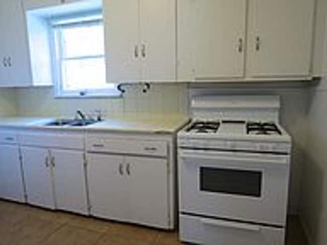 Photo - 2 Bed, 1 Bath Home with Bonus Room in Bryan for August Move in!