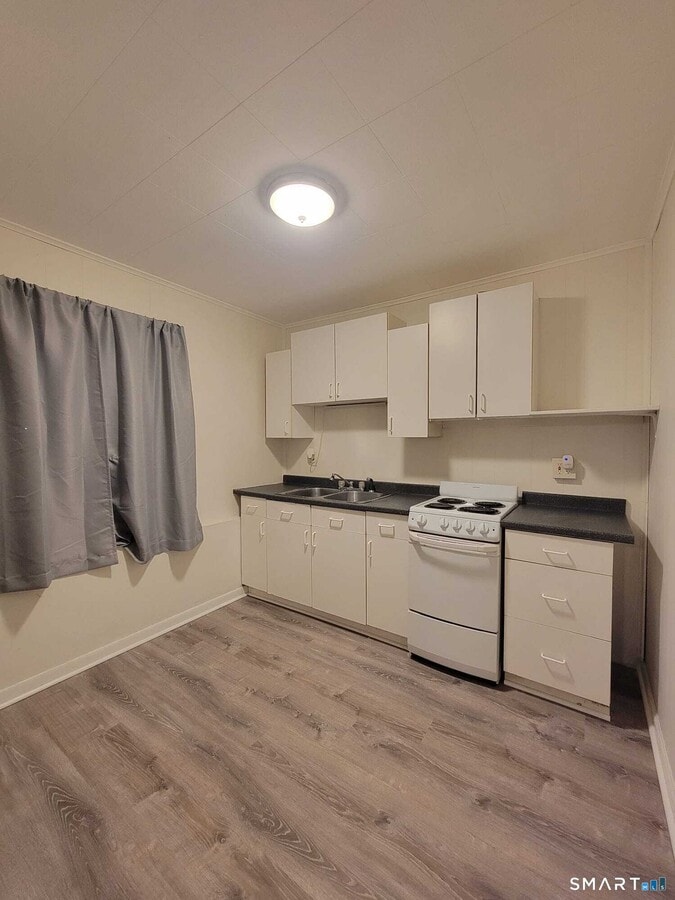 Photo - 219 Pleasant St Unit 1B