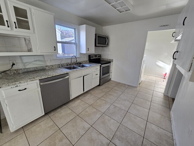 Photo - 9277 Mason Creek Rd