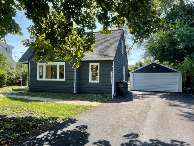 Photo - 905 Tomahawk Trail