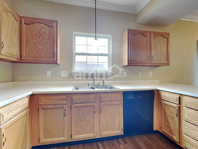 Photo - 8146 Whitham Dr