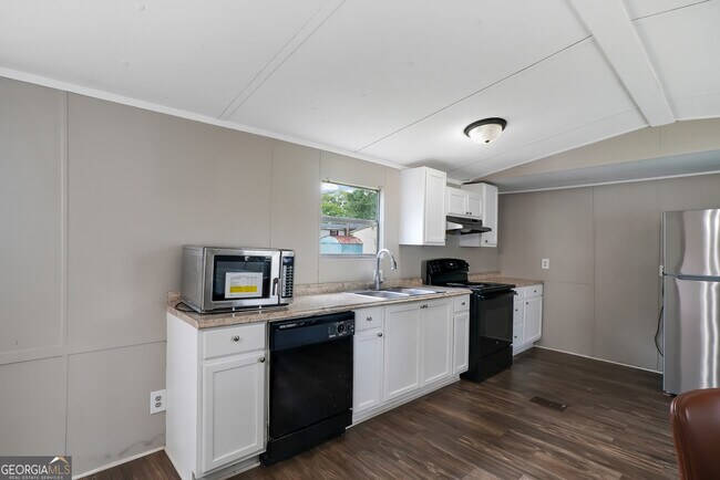 Photo - 1512 Hwy 54 W