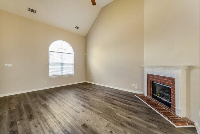 Photo - 10047 Cameron Ridge TR