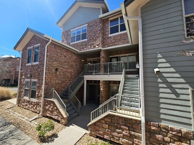 Building Photo - 18721 E Water Dr Unit D