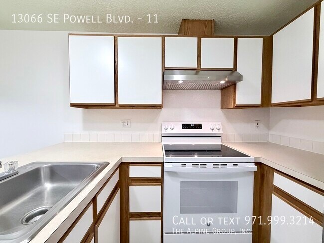 Photo - 13066 SE Powell Blvd Unidad 11