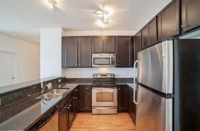 Photo - 1901 S Calumet Ave Unit 1502