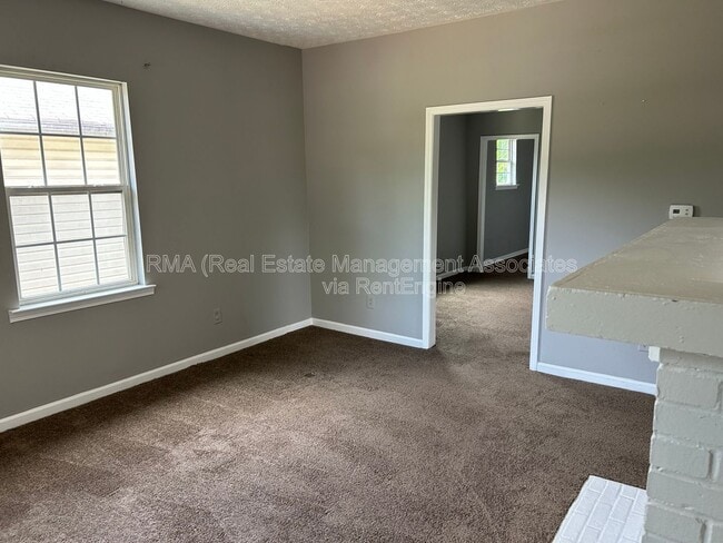 Photo - 113 W Tinsley St Unit B