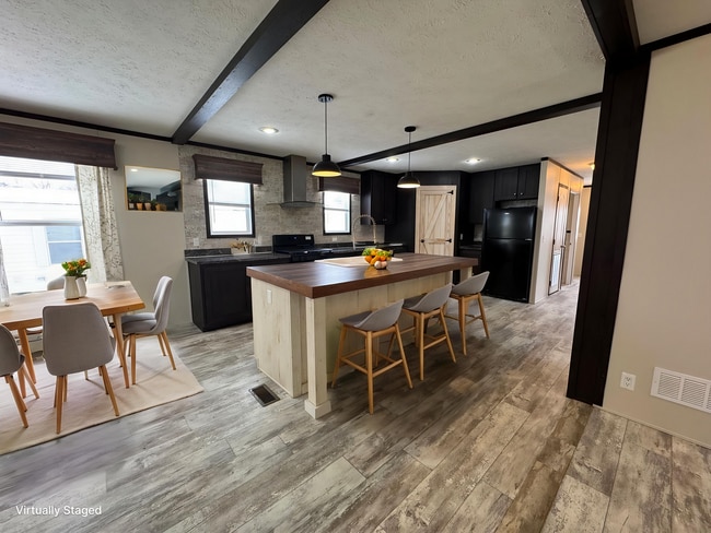 Photo - 48583 Pineview Dr