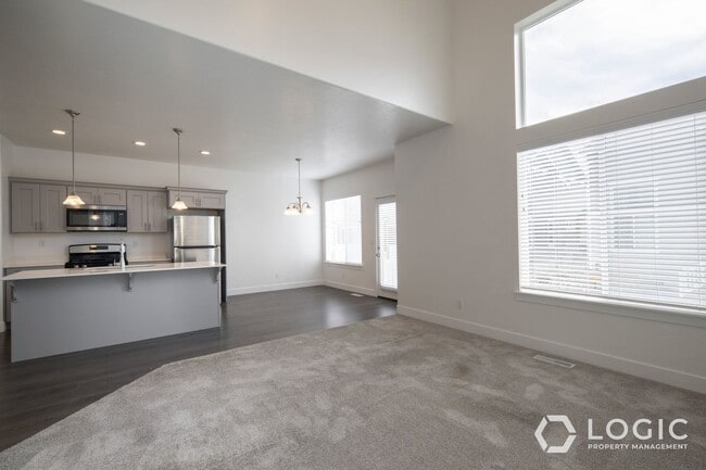 Photo - Stunning Townhome in Lehi!!