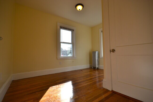 Photo - 8 Cenacle Rd Unit 2
