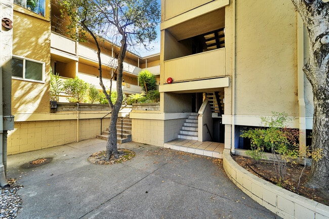 Photo - 1453 Neotomas Ave Unit 104
