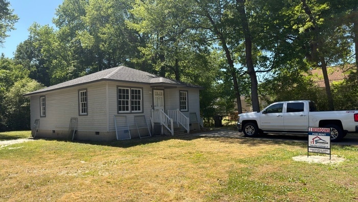 Photo - 615 Taylor Dr