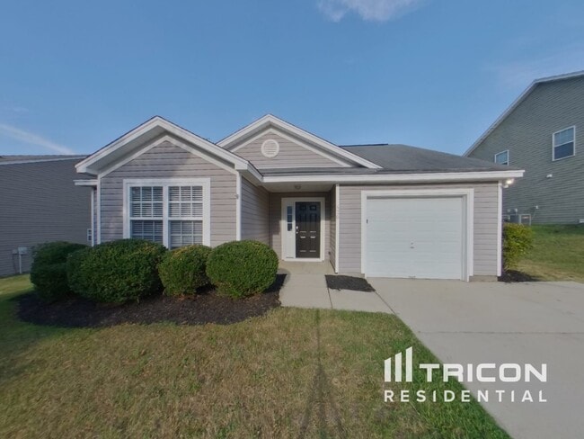 Photo - 420 Hedge Grove Ln