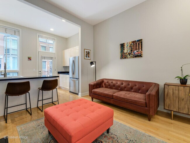 Photo - 444 E North Water St