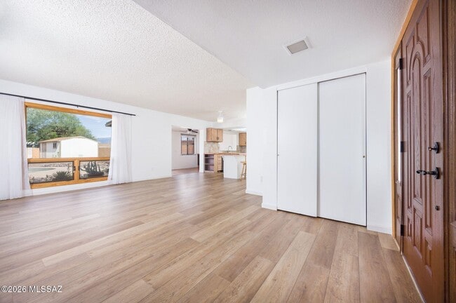 Photo - 2720 N Essel Dr