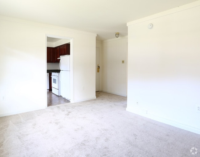 Photo - Penzel Manor Apartments