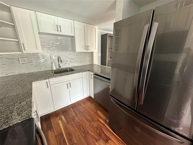 Photo - 90 Isle of Venice Dr Unit 10