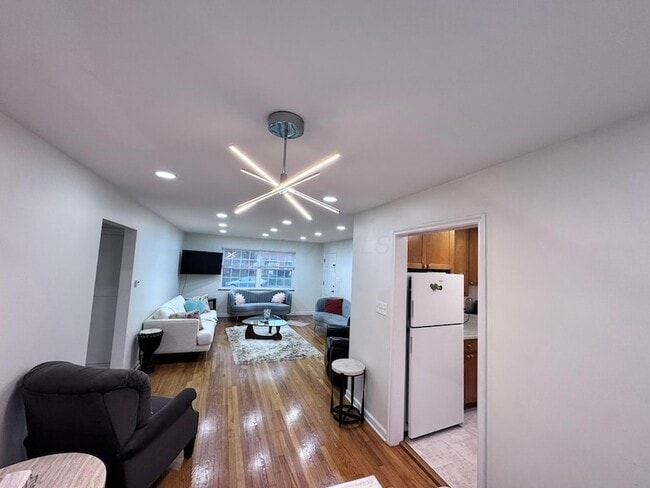 Building Photo - 2126 Harwitch Rd Unit D