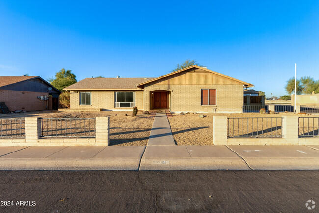 Building Photo - 5704 W Evergreen Rd Rental