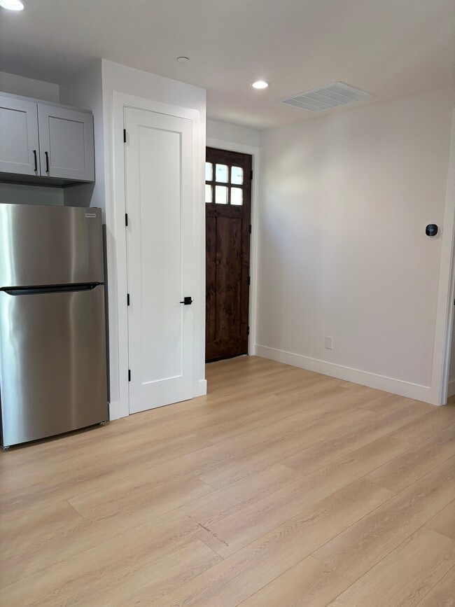 Photo - 18812 Pendergast Ave