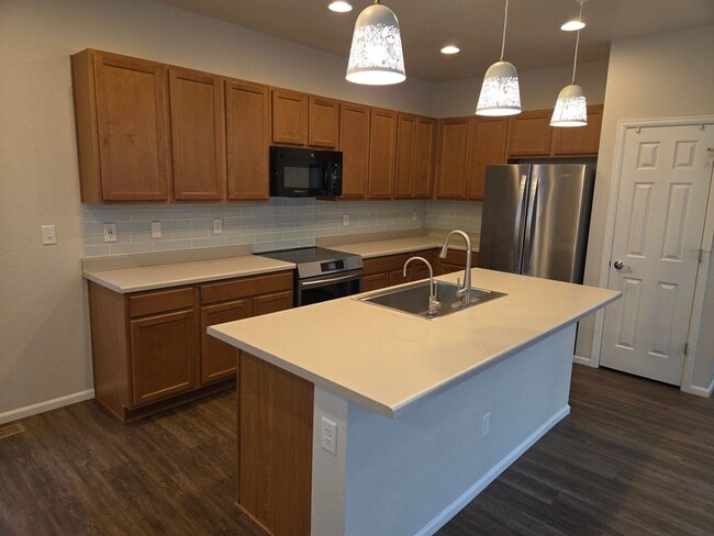 Photo - Modern Comfort in a Prime Location – 3 Bed / 2.5 Bath Home in Denver!