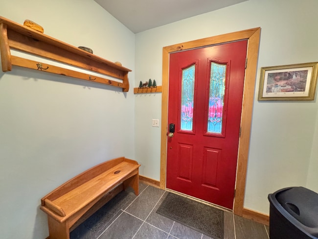 Photo - 5 Bracken Ln