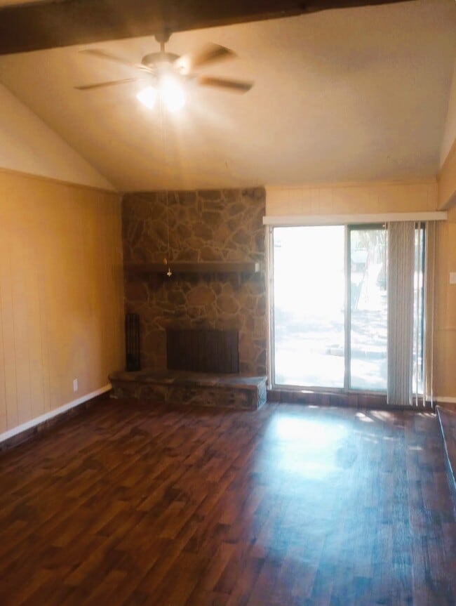 Photo - 6628 Harrison Way