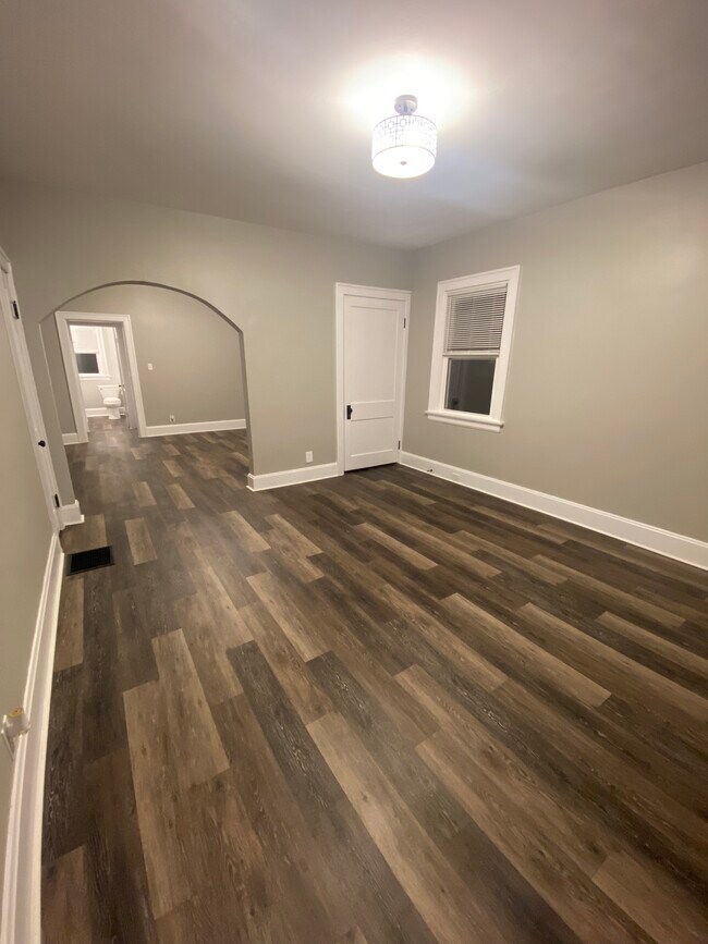 Photo - 2112 Cathedral Ave Unit 2