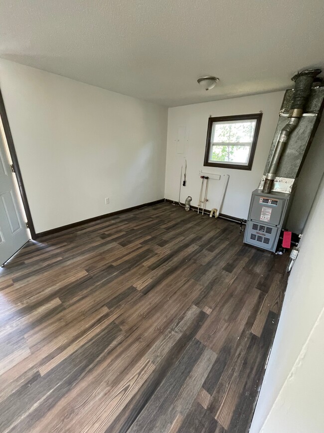 Photo - 331 W Kibby St