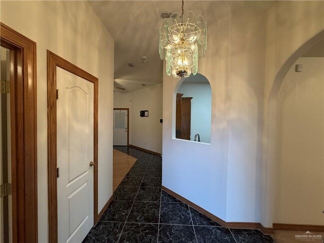 Photo - 25 Laurel Ave