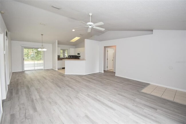Photo - 6 Rosedale Pl