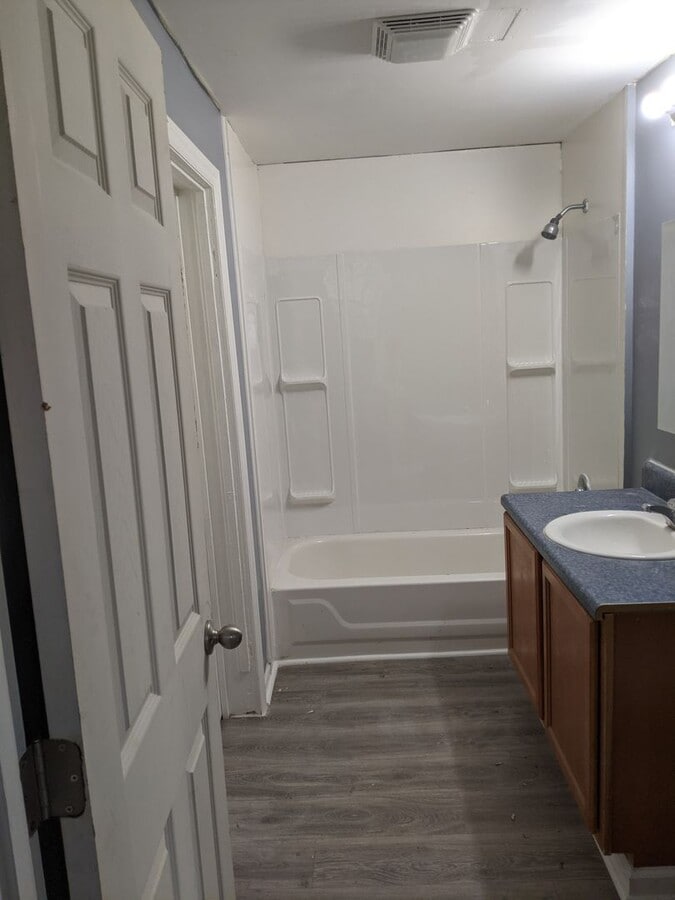 Photo - Morrow Laurens Unidad B