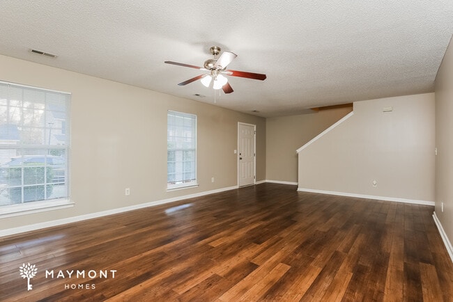 Photo - 134 Trickle Dr