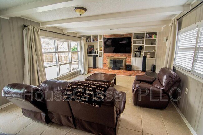 Photo - 3110 40th St