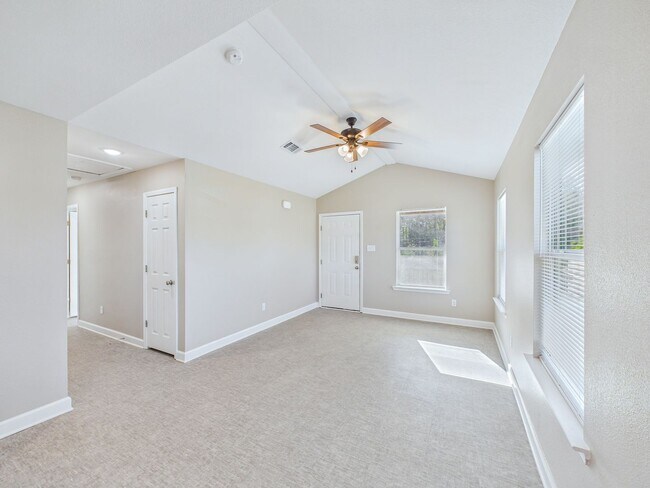 Photo - 4619 Foster St