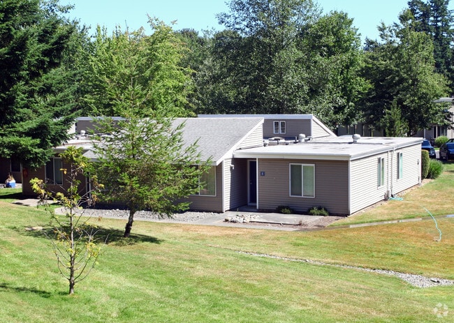 Cottage Bay Apartments