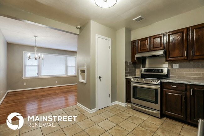 Photo - 1812 NE 54th Terrace