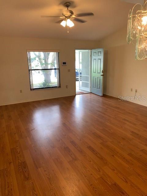 Photo - 1115 Dosseywood Ln