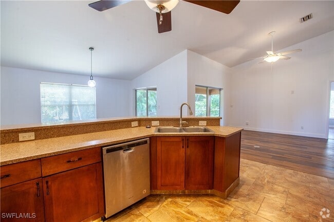 Building Photo - 9511 Cypress Dr N Rental