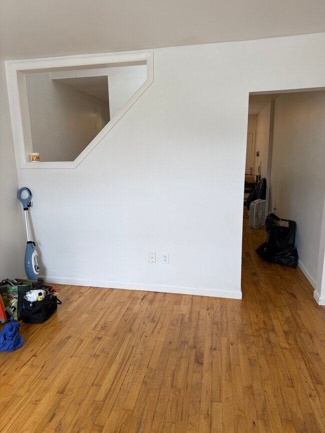 3108 Brentwood Ave