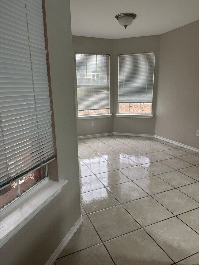 Photo - Live in the lap of luxury!