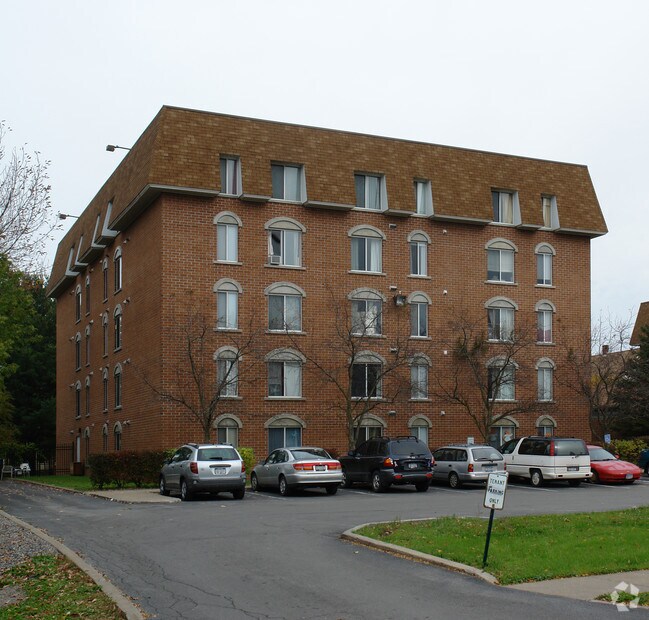 Photo - Margaret Knamm Apartments