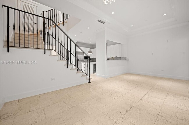 Photo - 530 Valencia Ave