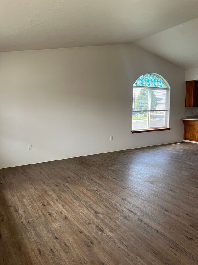 Photo - 396-396 Crystal Dr Unidad 396