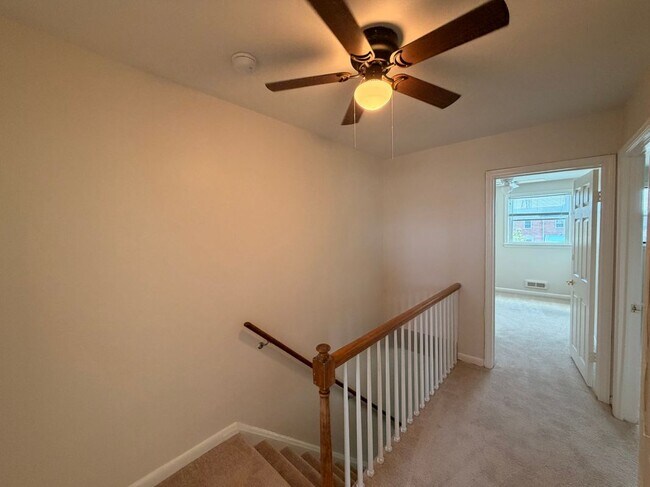 Photo - 2717 Creston Rd
