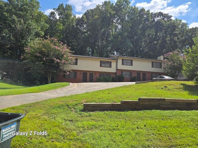 Building Photo - 5552 Estates Ct