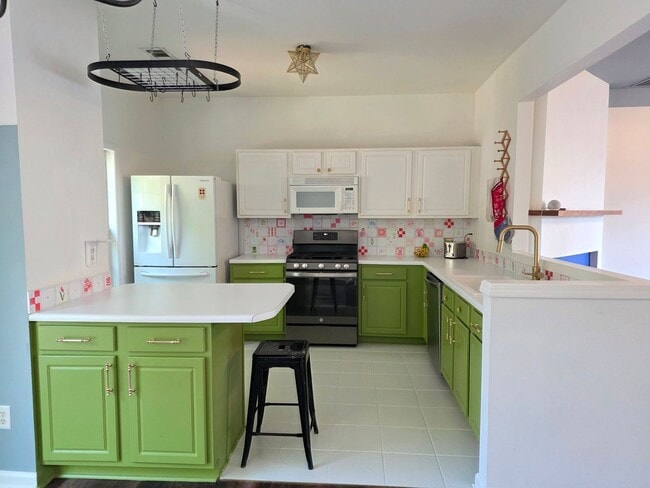 Photo - Rare 3 bed 2.5 bath Townhome located in Kennesaw